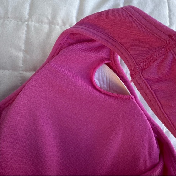 NVGTN Bubble Gum Pink Elevate Seamless Bra Size medium hot magenta padded - Picture 6 of 6